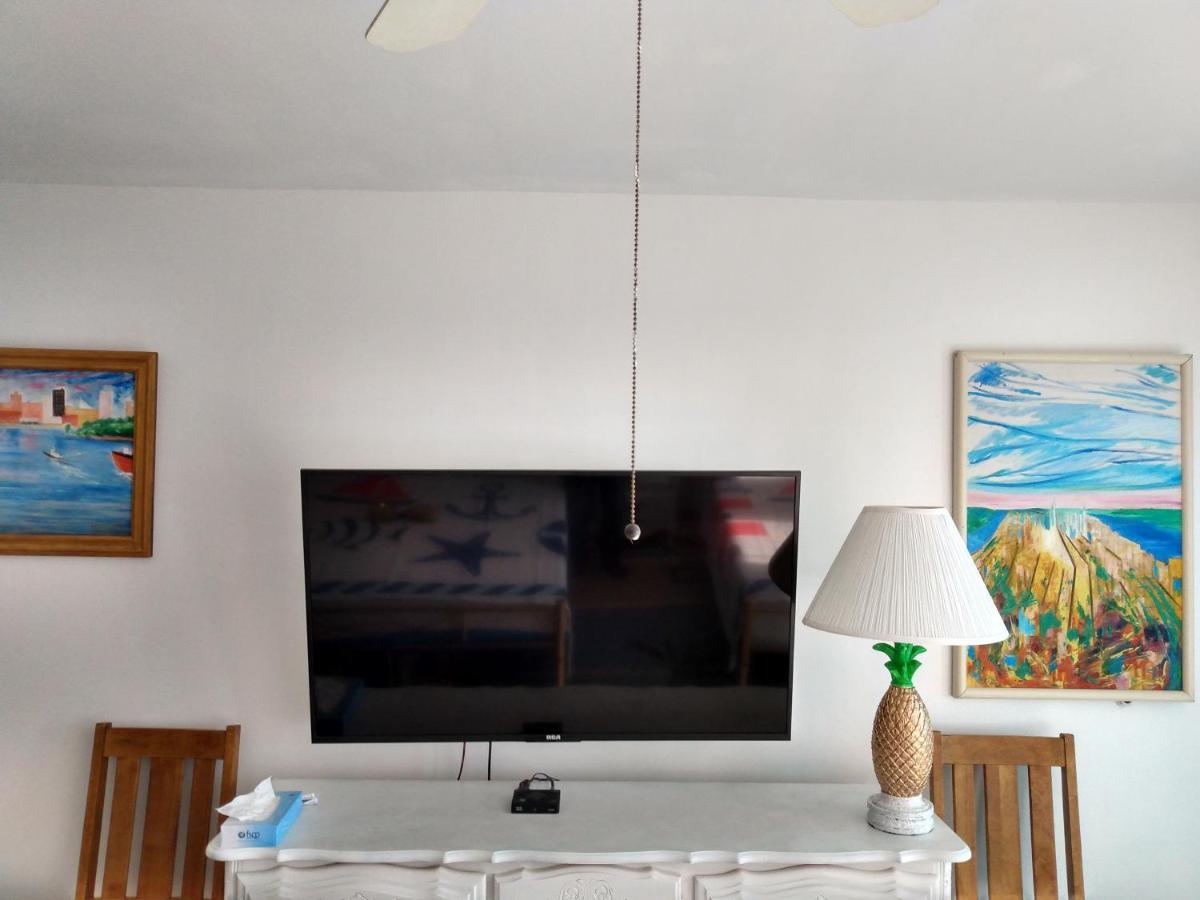 Ocean Balmy Warm Healing Breeze Under Sapphire Sky Year Round On Sunny Balcony Apartment Daytona Beach Luaran gambar