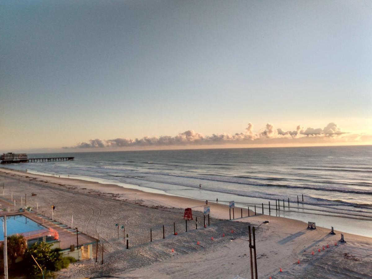 Ocean Balmy Warm Healing Breeze Under Sapphire Sky Year Round On Sunny Balcony Apartment Daytona Beach Luaran gambar